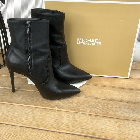 Michael Kors Blaine Ankle Bootie - Picture 1 of 4